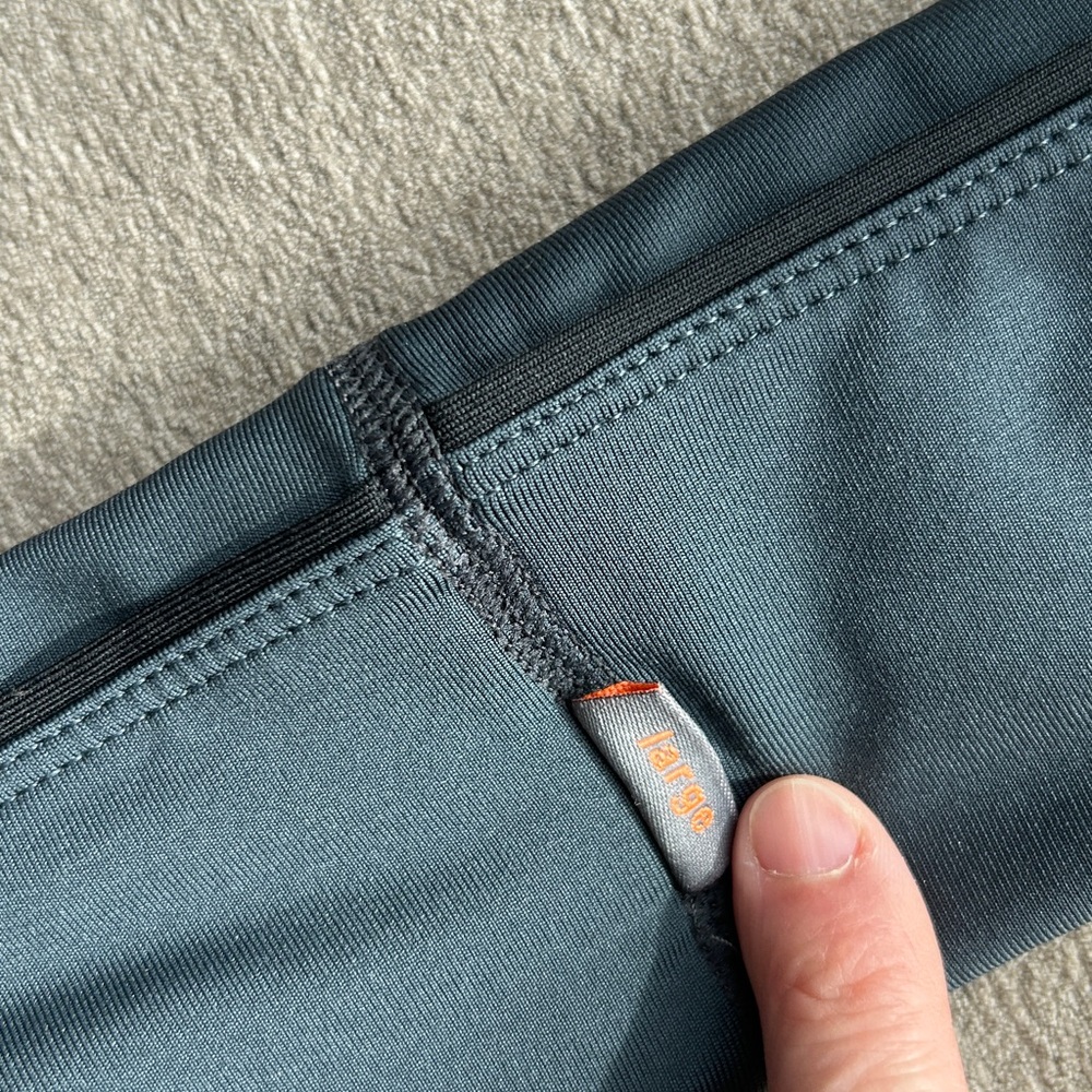 FlipBelt Gray Running Belt Size Large - Picture 8 of 10